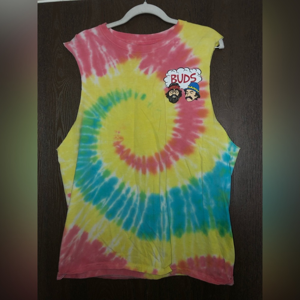 Cheech & Chong tie dye sleeveless top size M